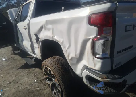 2020 Chevrolet Silverado 1500 4Wd Short Bed Rst z USA, uszkodzony, nr VIN 1GCUYEED0LZ117225